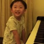 Ten mały pianista ma 5 lat